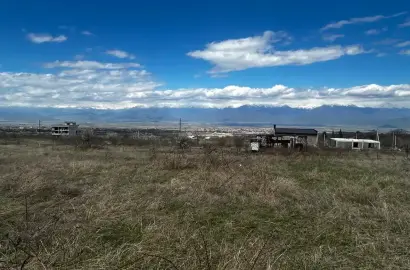 Земельный участок в Вардиcубани