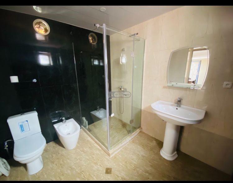 ორსართულიანი სახლი თელავში