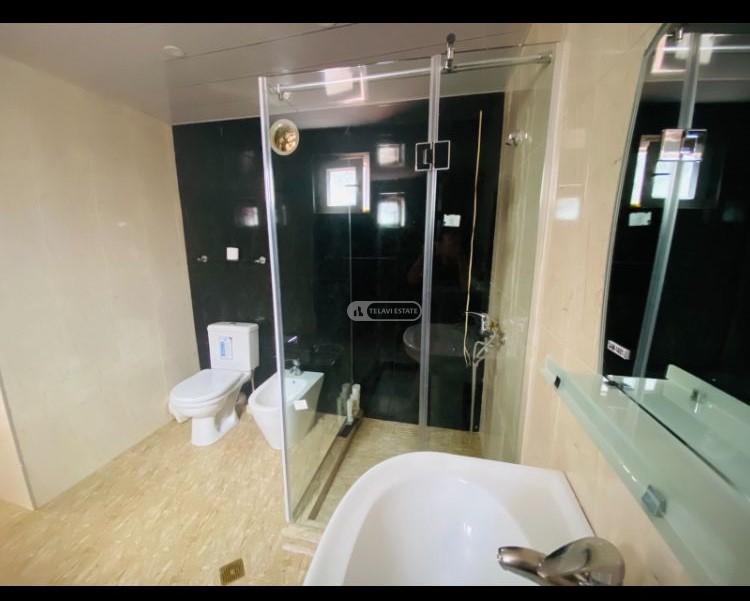 ორსართულიანი სახლი თელავში