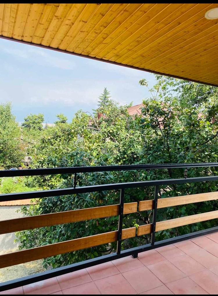 ორსართულიანი სახლი თელავში