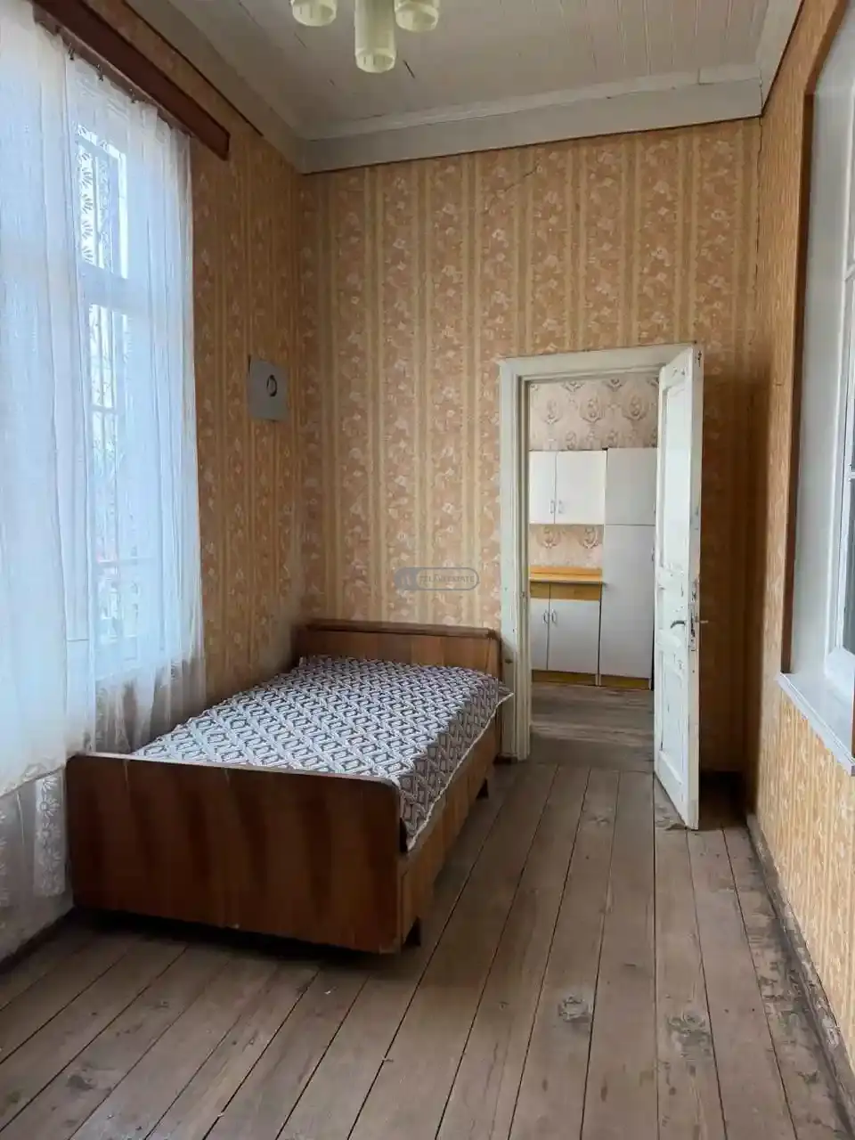 ქირავდება სახლი თელავში