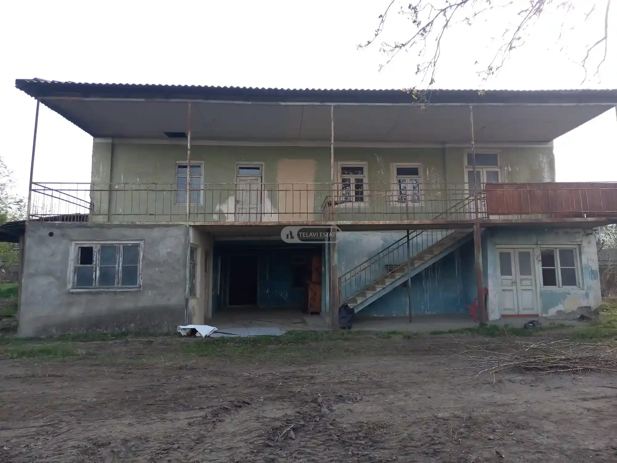 სახლი კურდღელაურში