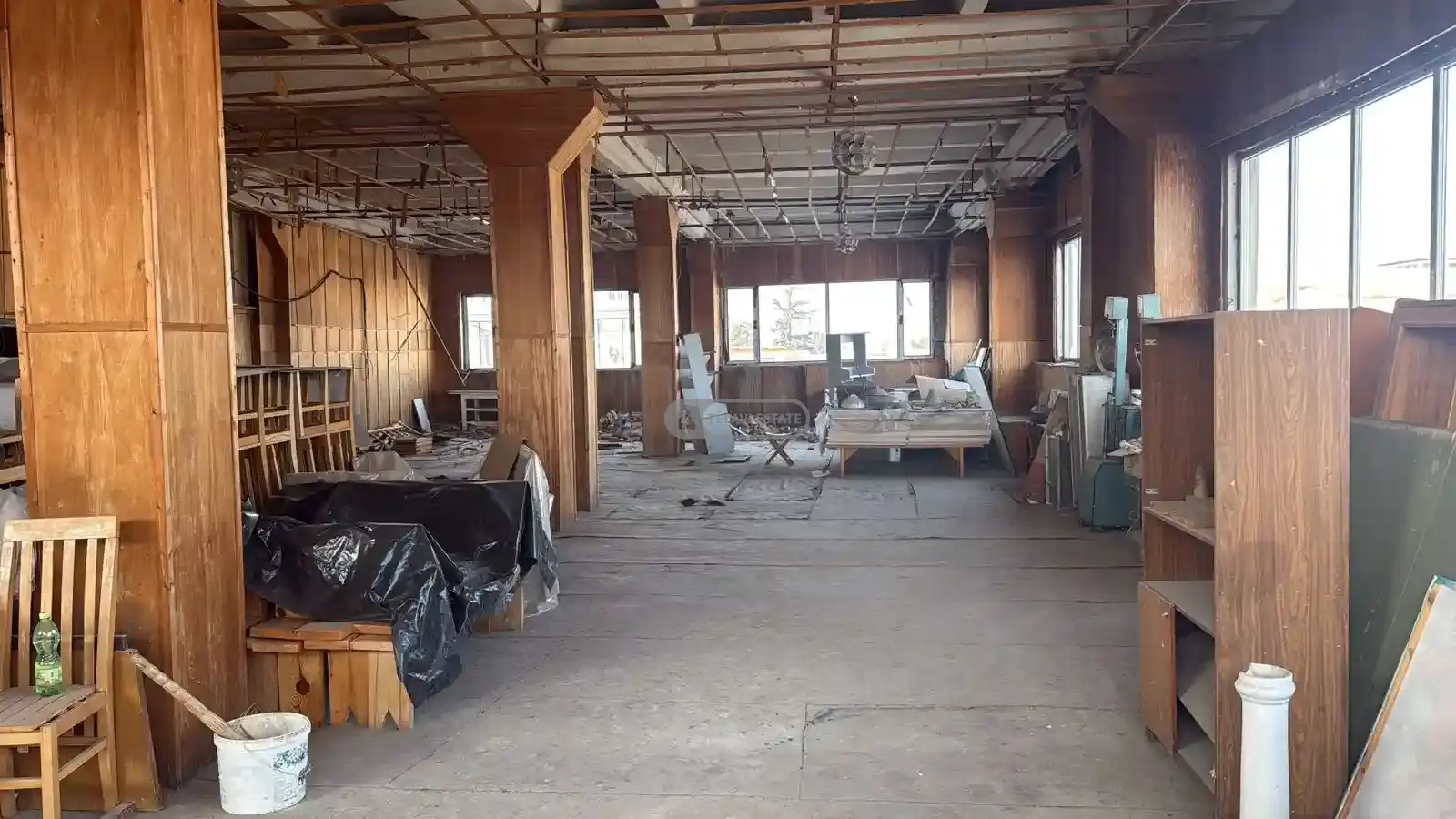 ქირავდება კომერციული ფართი თელავში