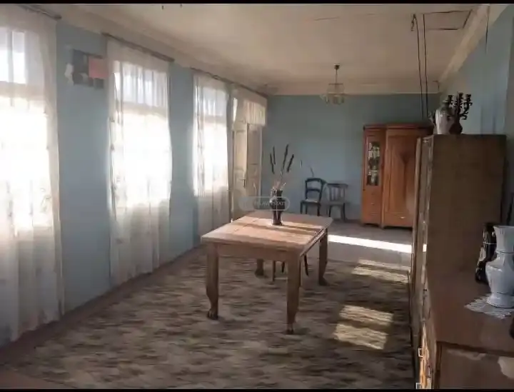 სახლი ნაფარეულში