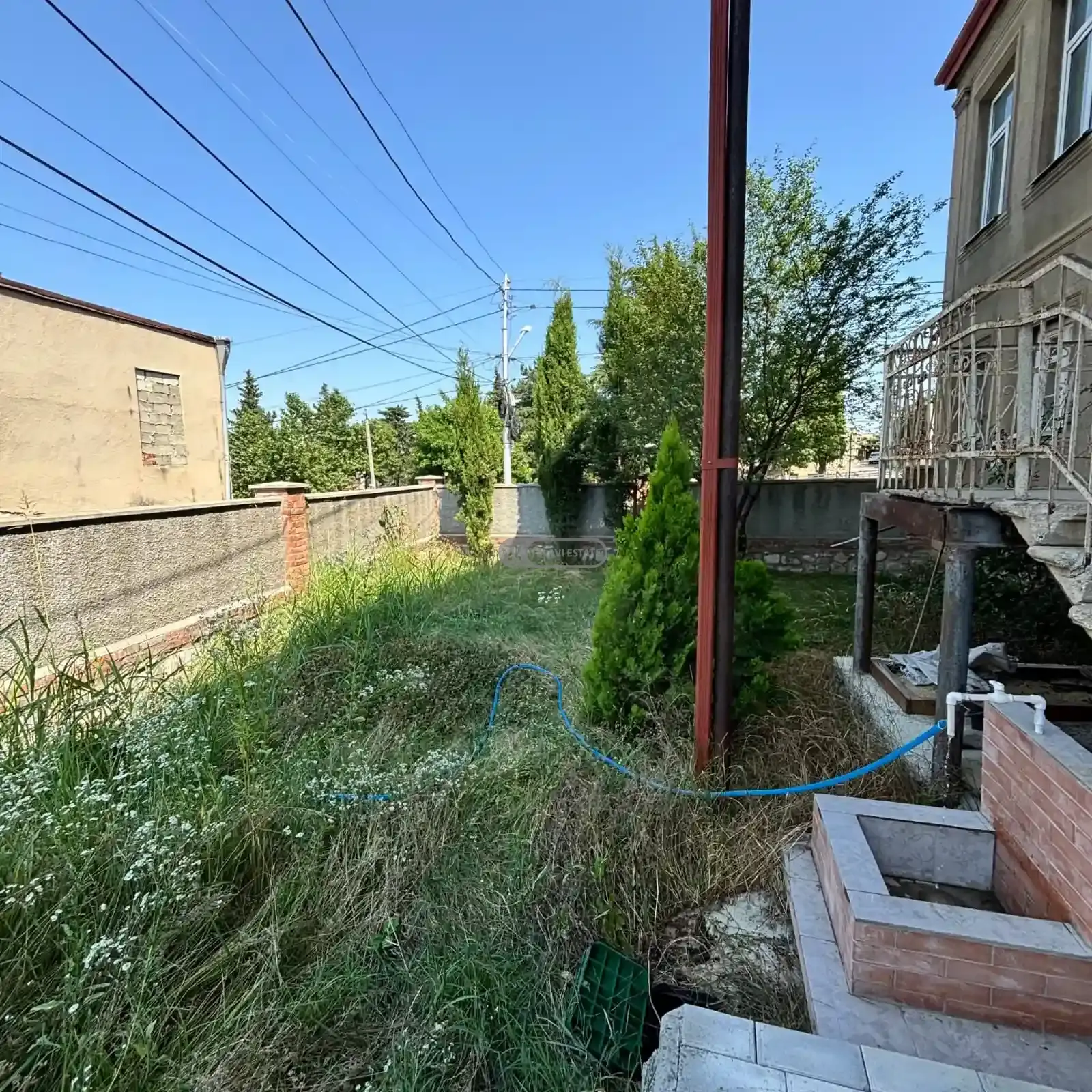 სახლი თელავის ცენტრში