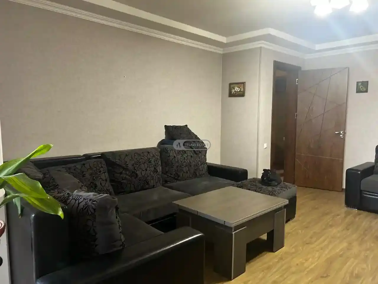ქირავდება 3 ოთახიანი ბინა თელავში