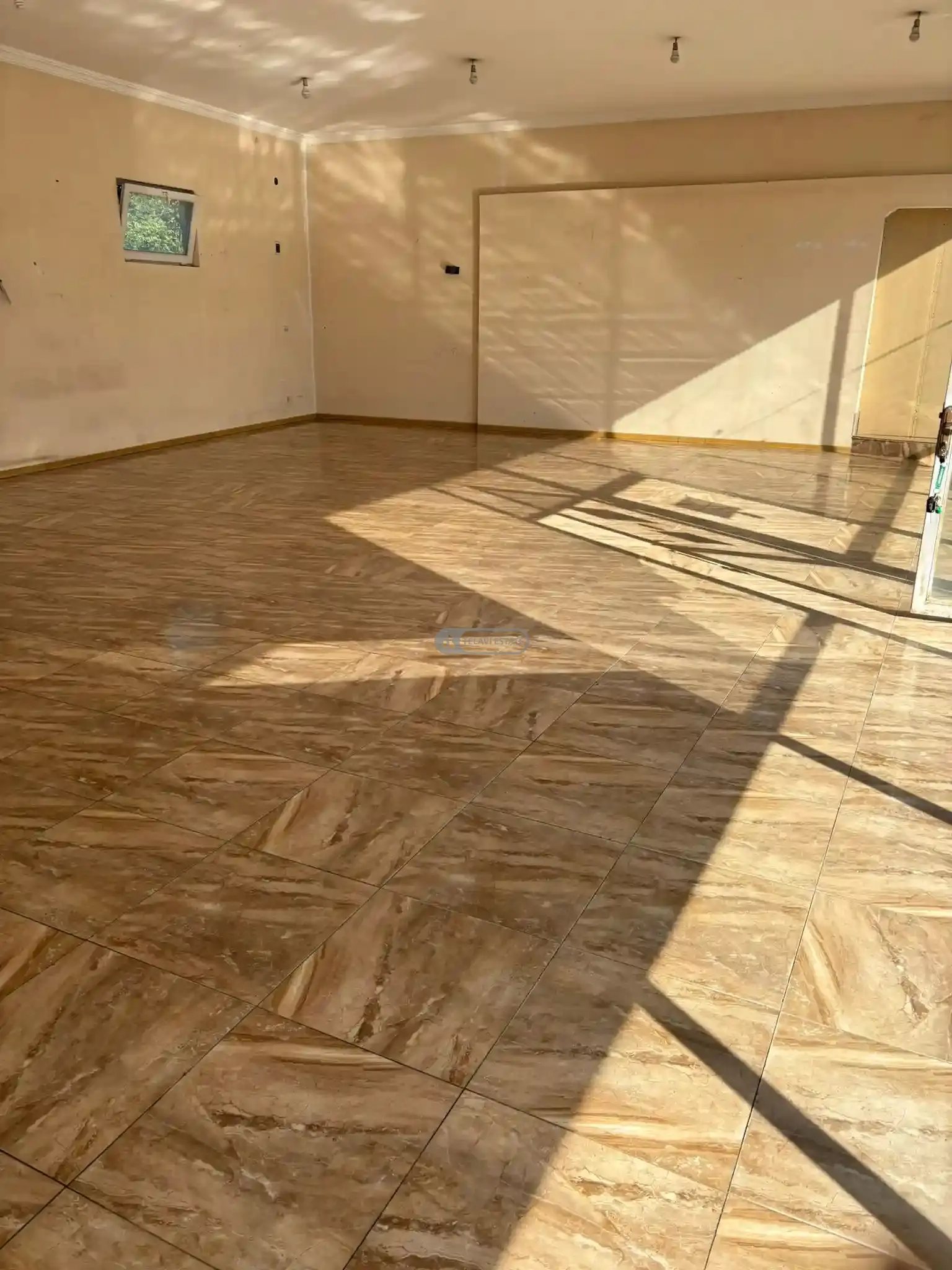 ქირავდება კომერციული ფართი თელავში