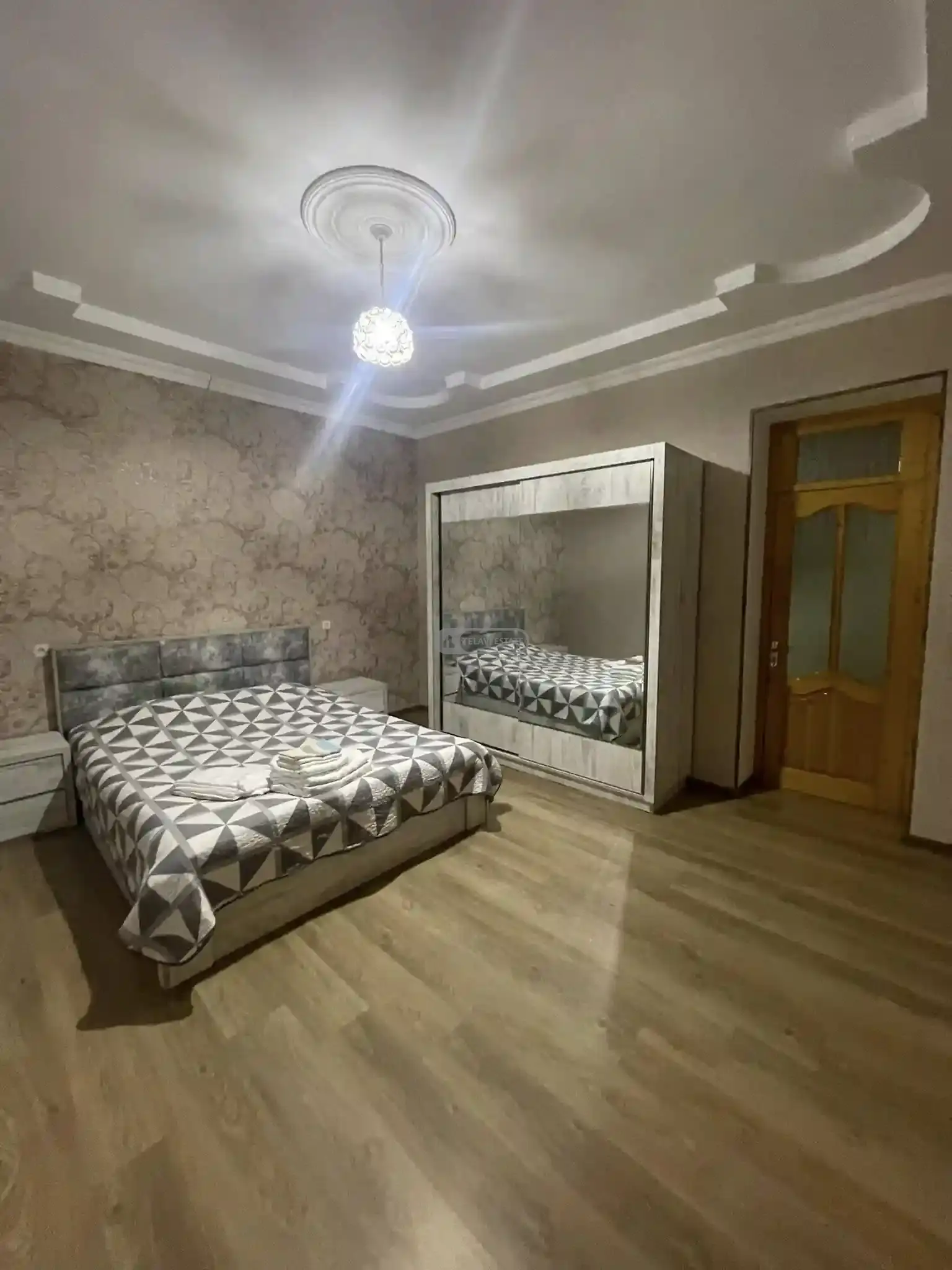 ქირავდება სახლი თელავში