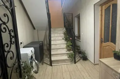 ქირავდება სახლი თელავში