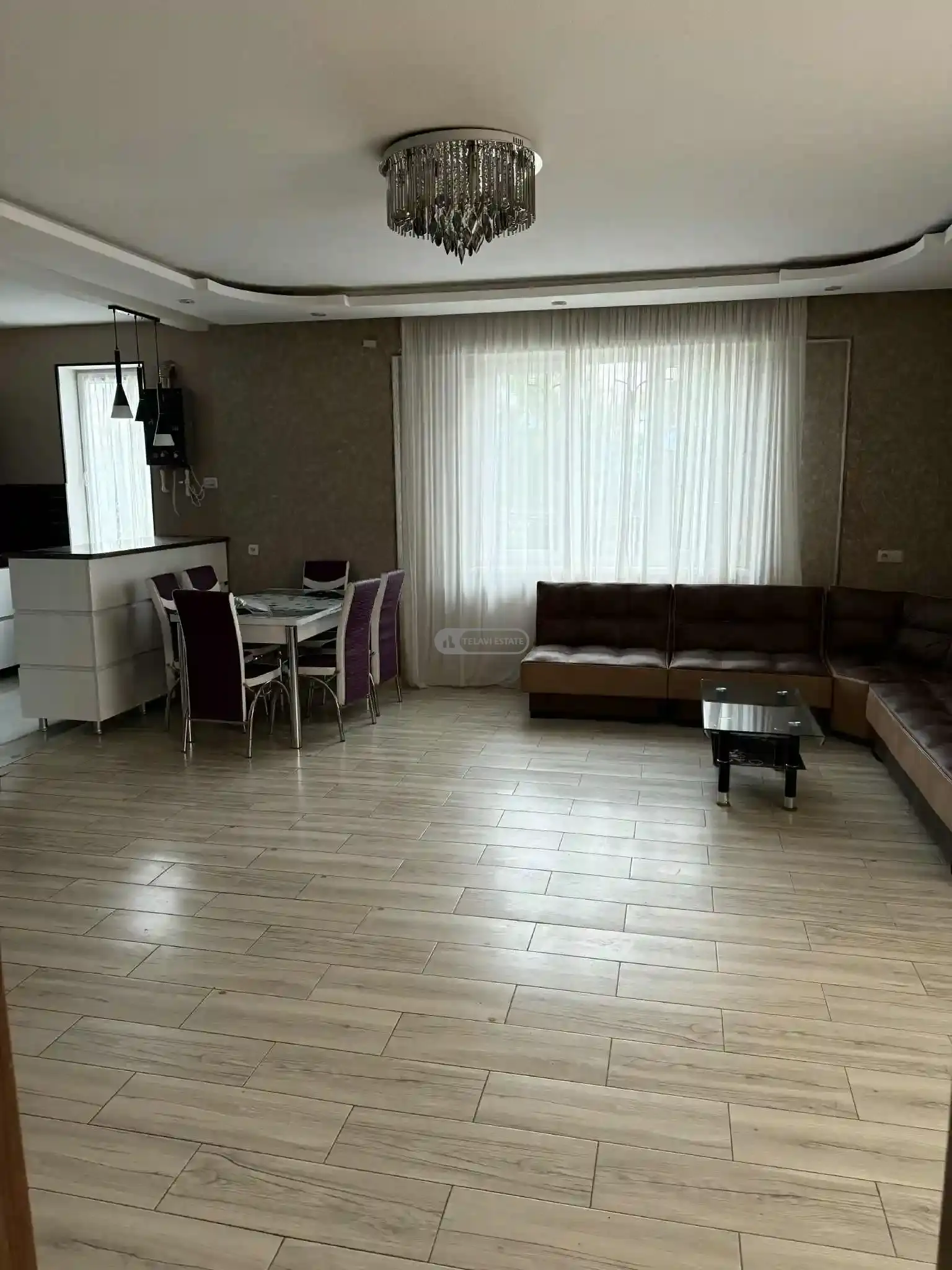 ქირავდება 3 ოთახიანი ბინა თელავში