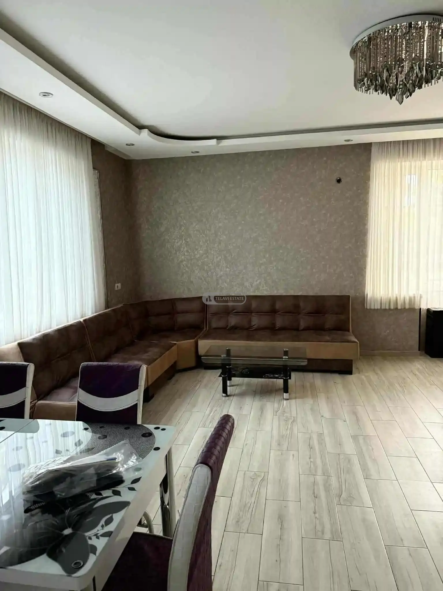 ქირავდება 3 ოთახიანი ბინა თელავში