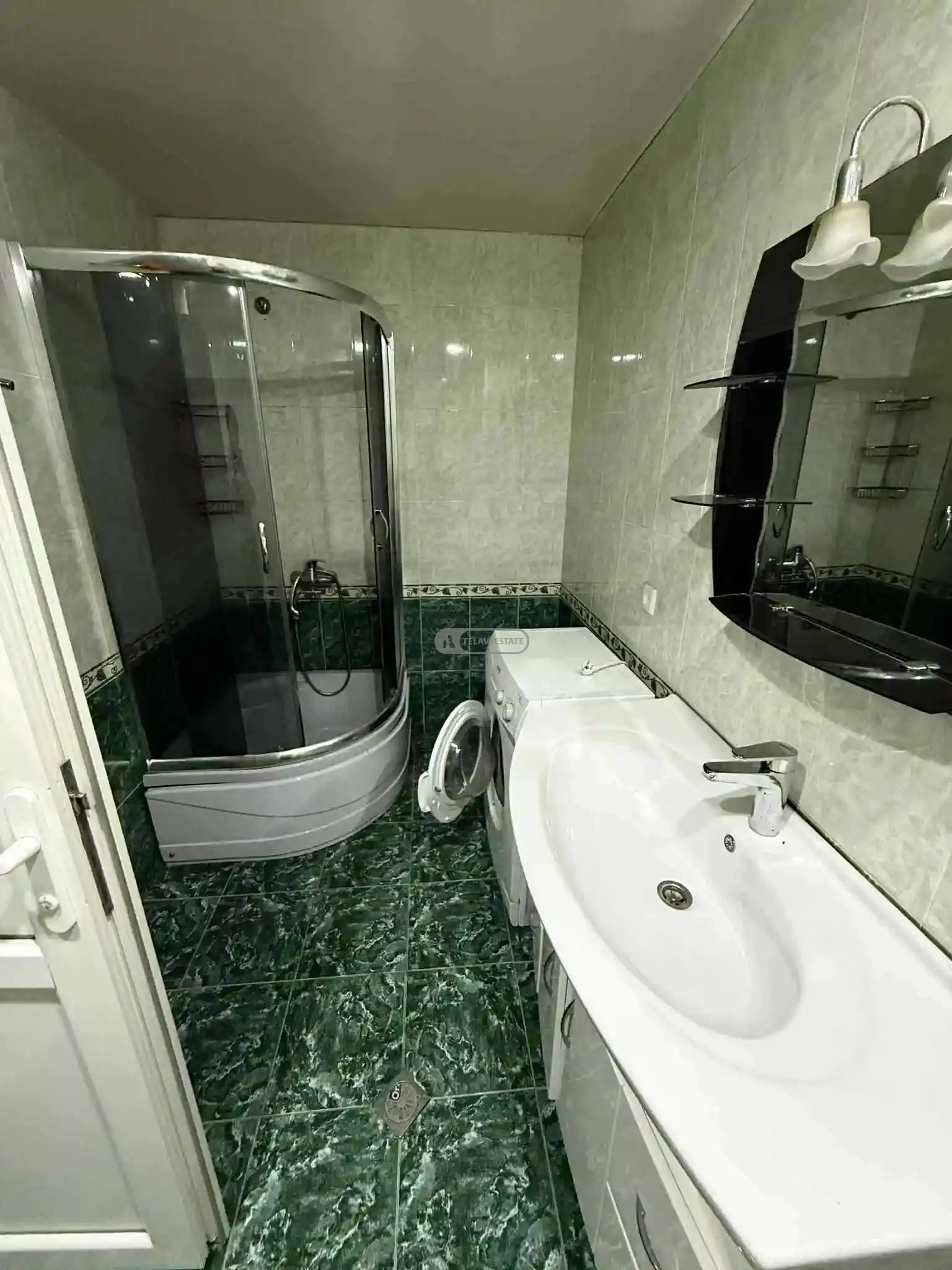 ქირავდება 3 ოთახიანი ბინა თელავში