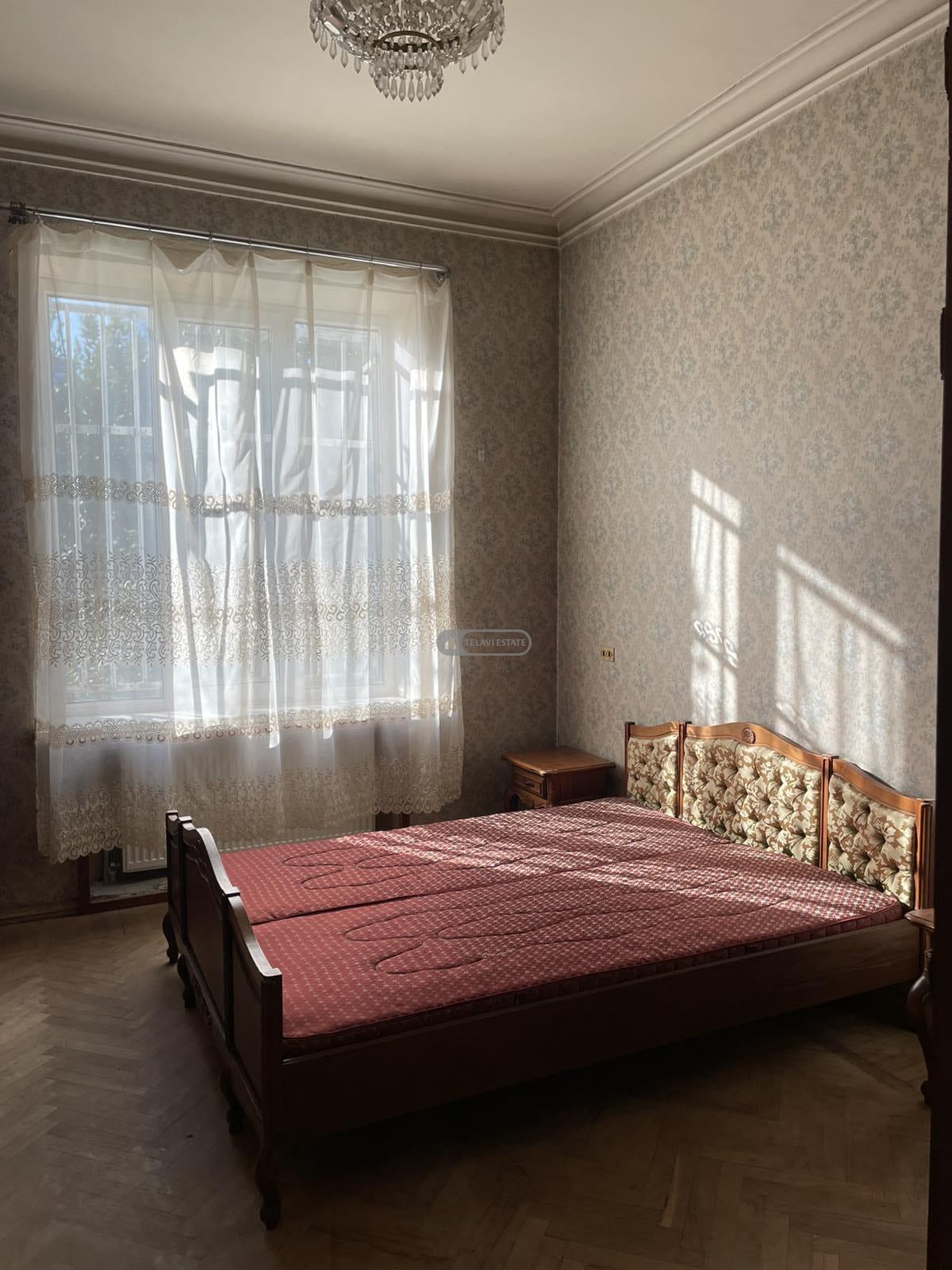 ბელეტაჟი ბინა მანსარდით თელავში