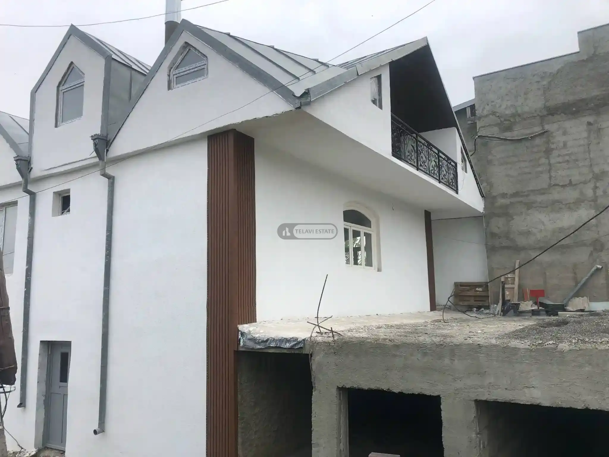 ქირავდება სახლი თელავში