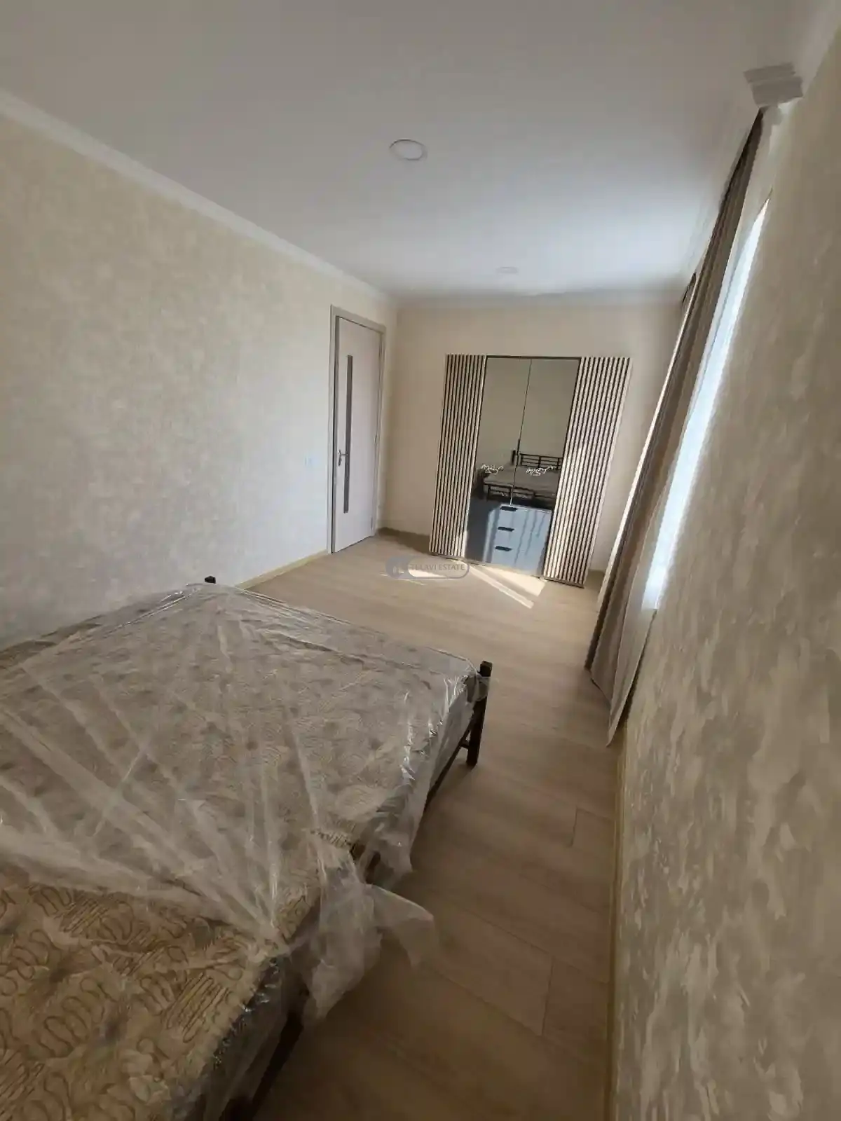 ქირავდება 3 ოთახიანი ბინა თელავში