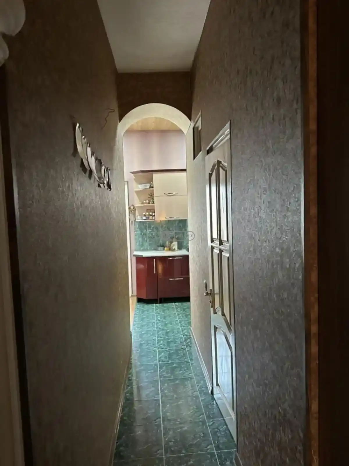 3 ოთახიანი ბინა ლოჯით თელავში