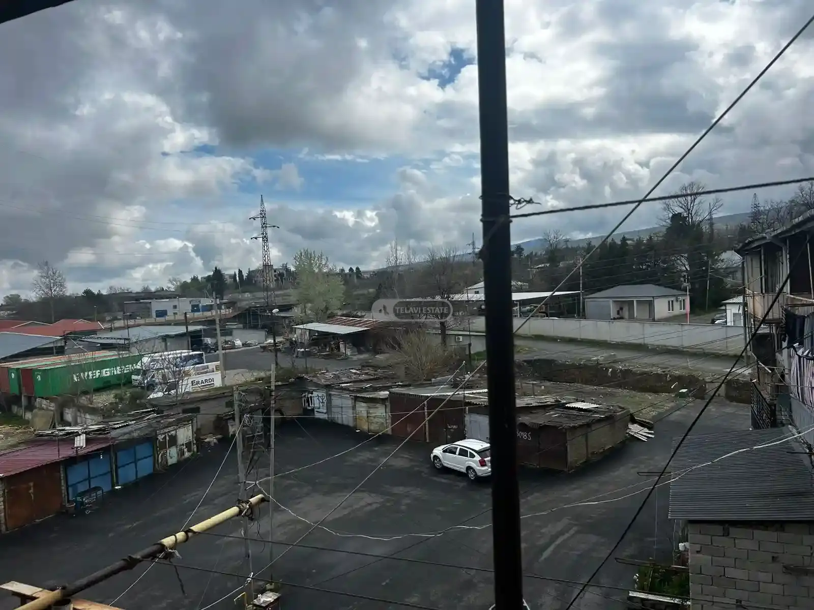 ქირავდება 2 ოთახიანი ბინა თელავში