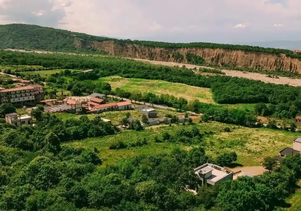 Residential land plots in Vardisubani