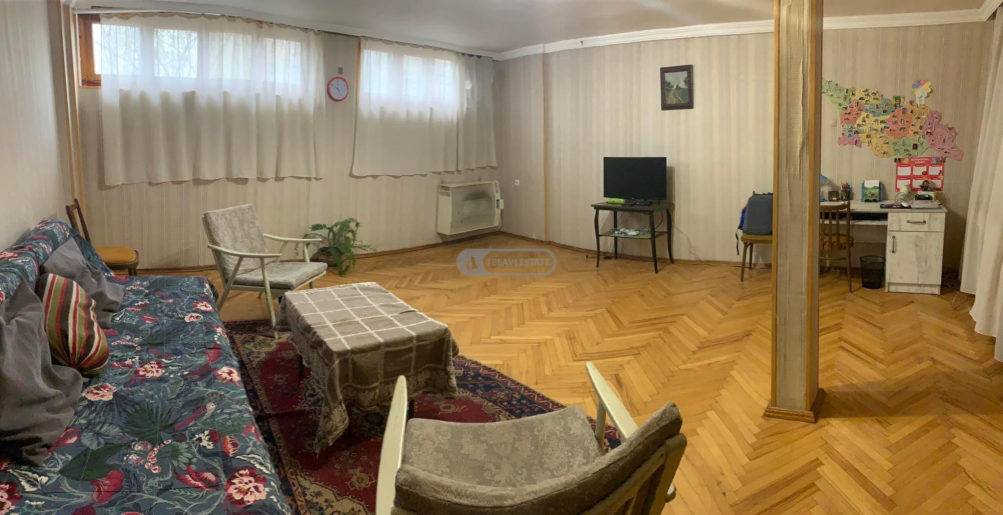 Трехэтажный дом в Телави