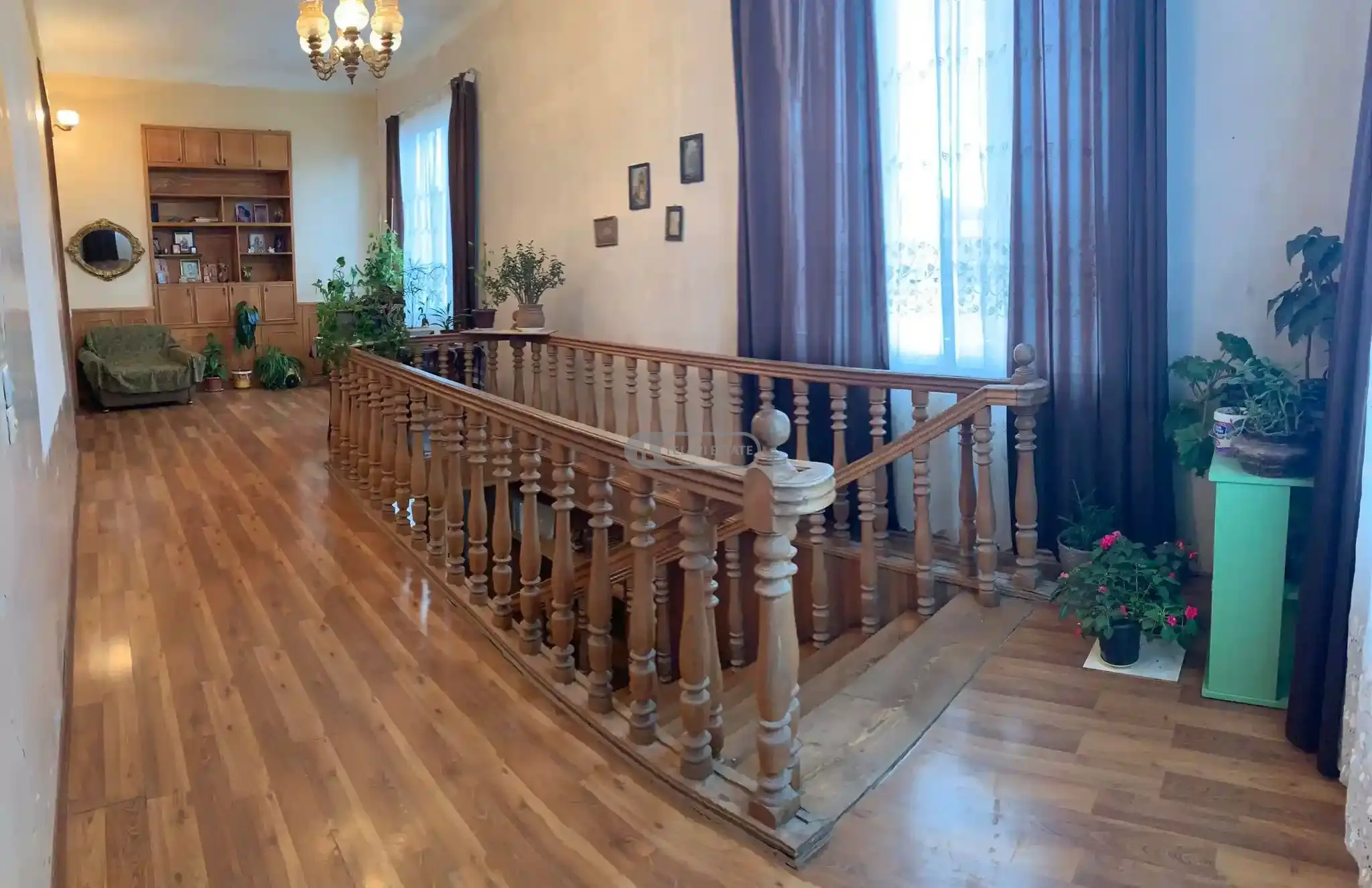 Трехэтажный дом в Телави