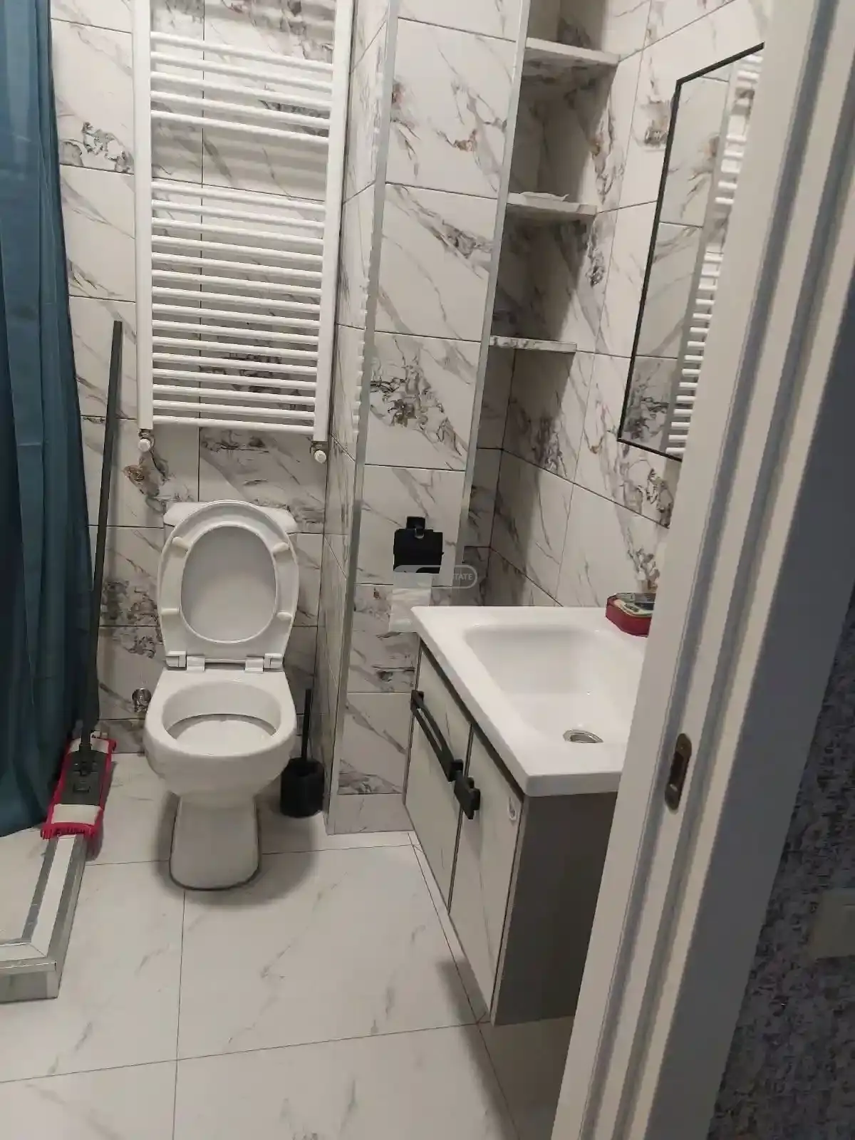 ქირავდება 2 ოთახიანი ბინა თელავში