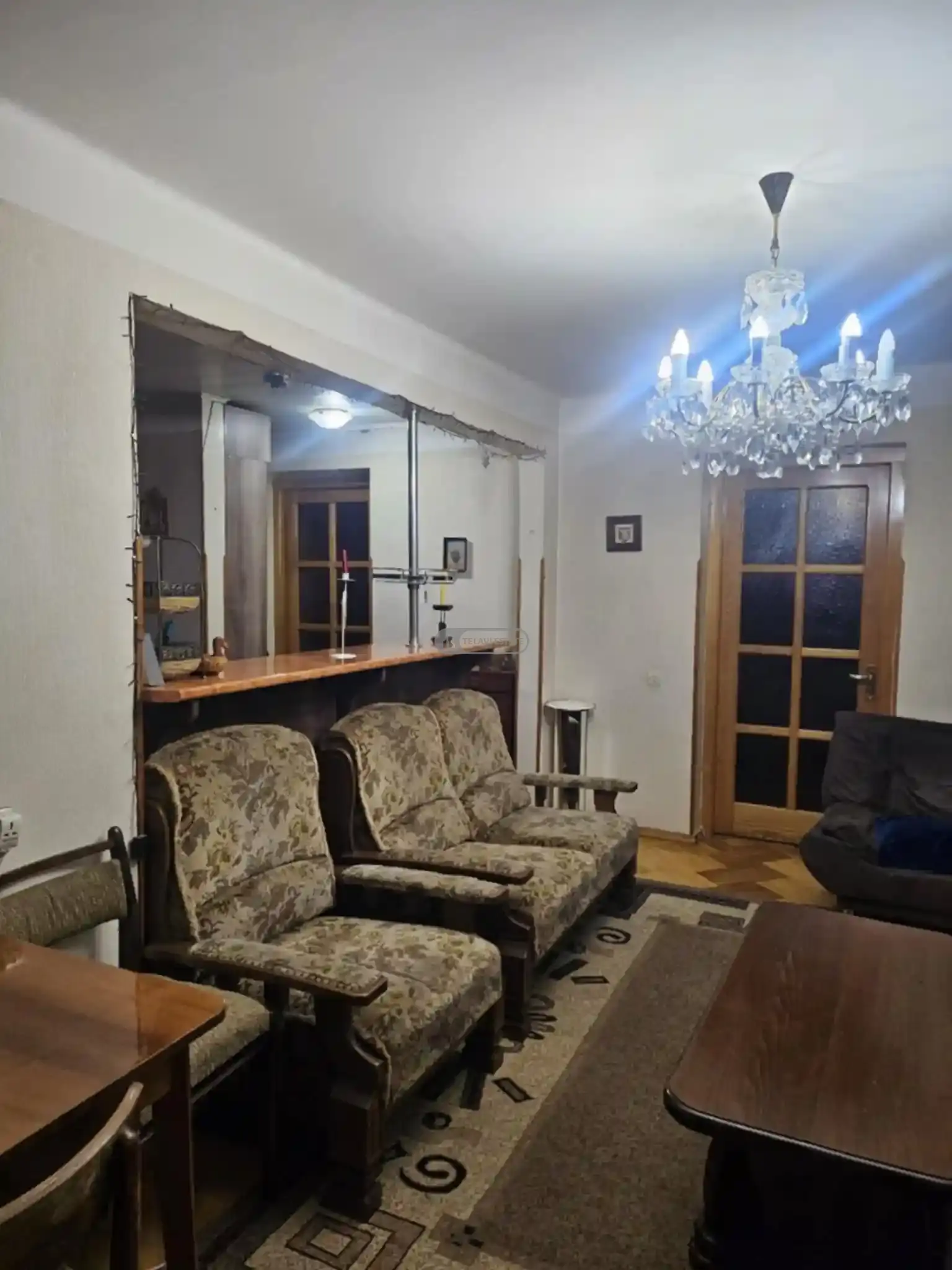 ქირავდება 2 ოთახიანი ბინა ლოჯით თელავში