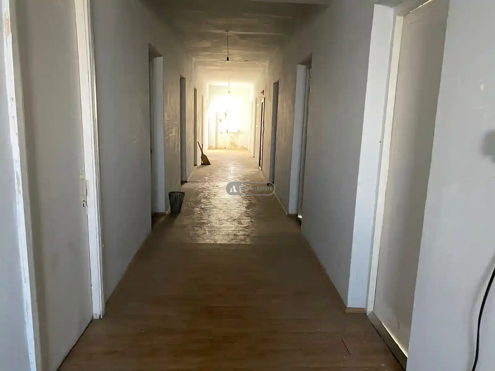 ქირავდება საოფისე ფართები თელავში