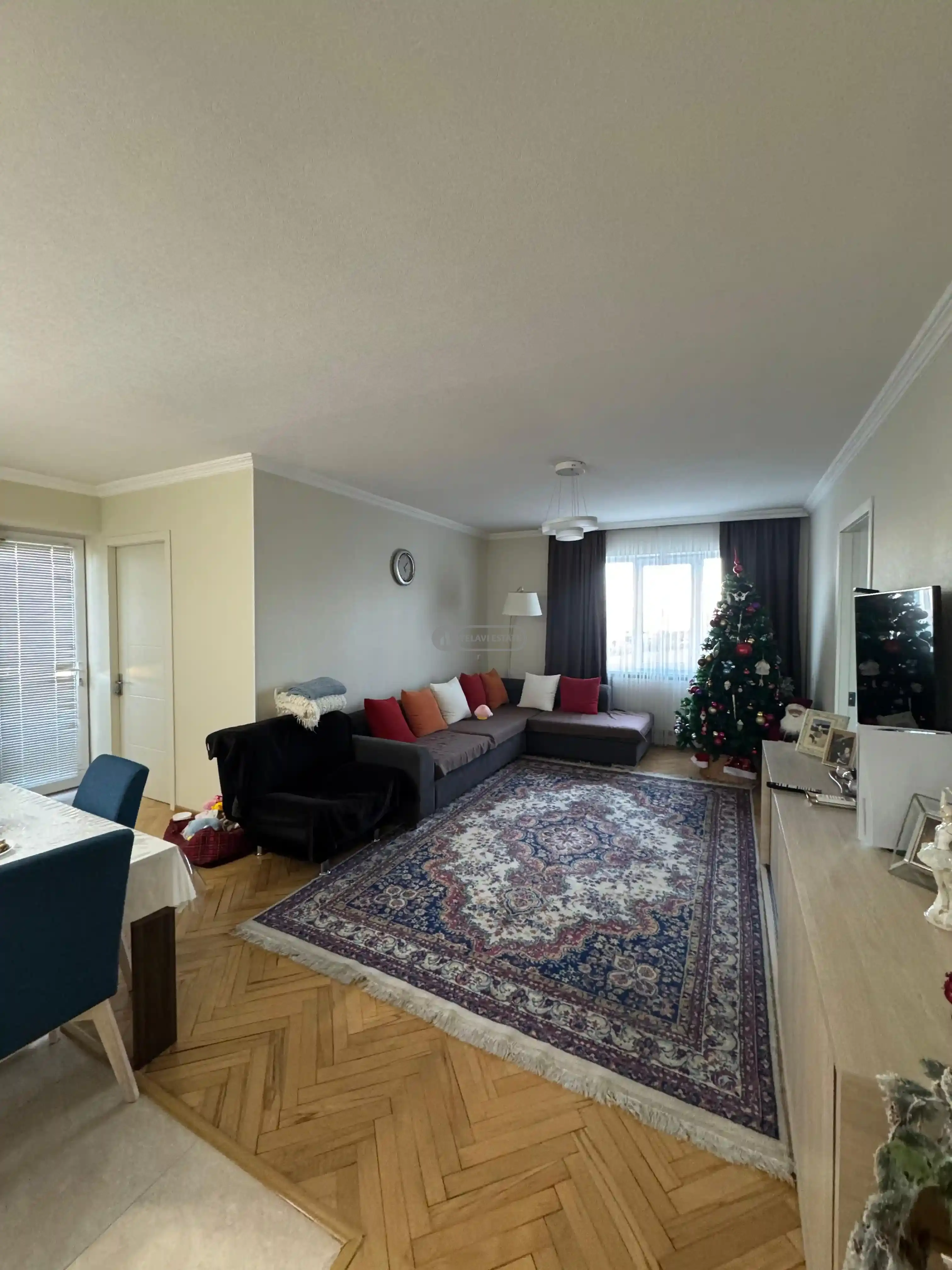 4 ოთახიანი ბინა თელავში