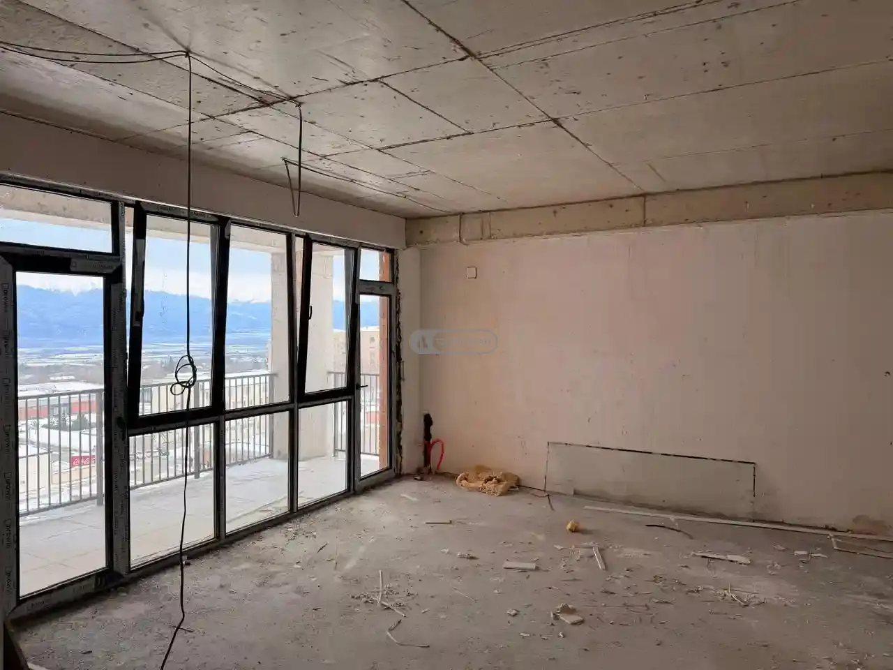 4 ოთახიანი ბინა თელავში