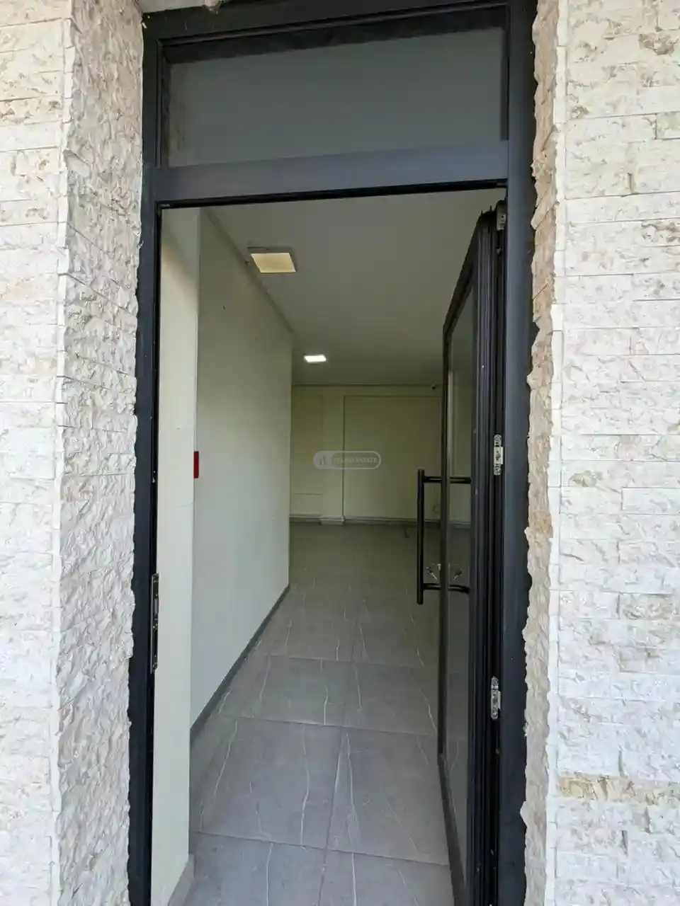 ქირავდება კომერციული ფართი თელავში