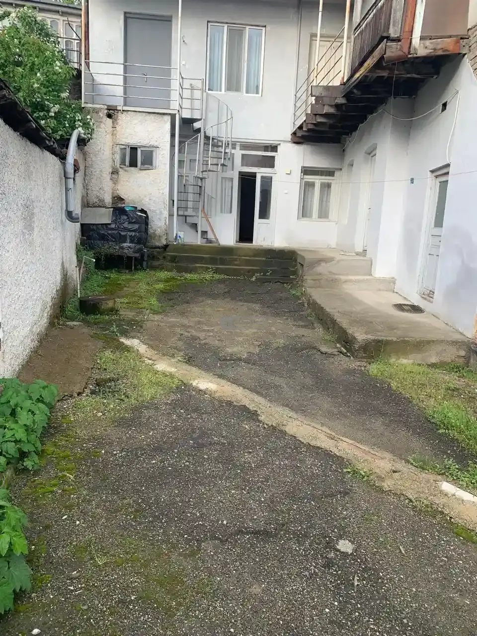 საოფისე ფართი