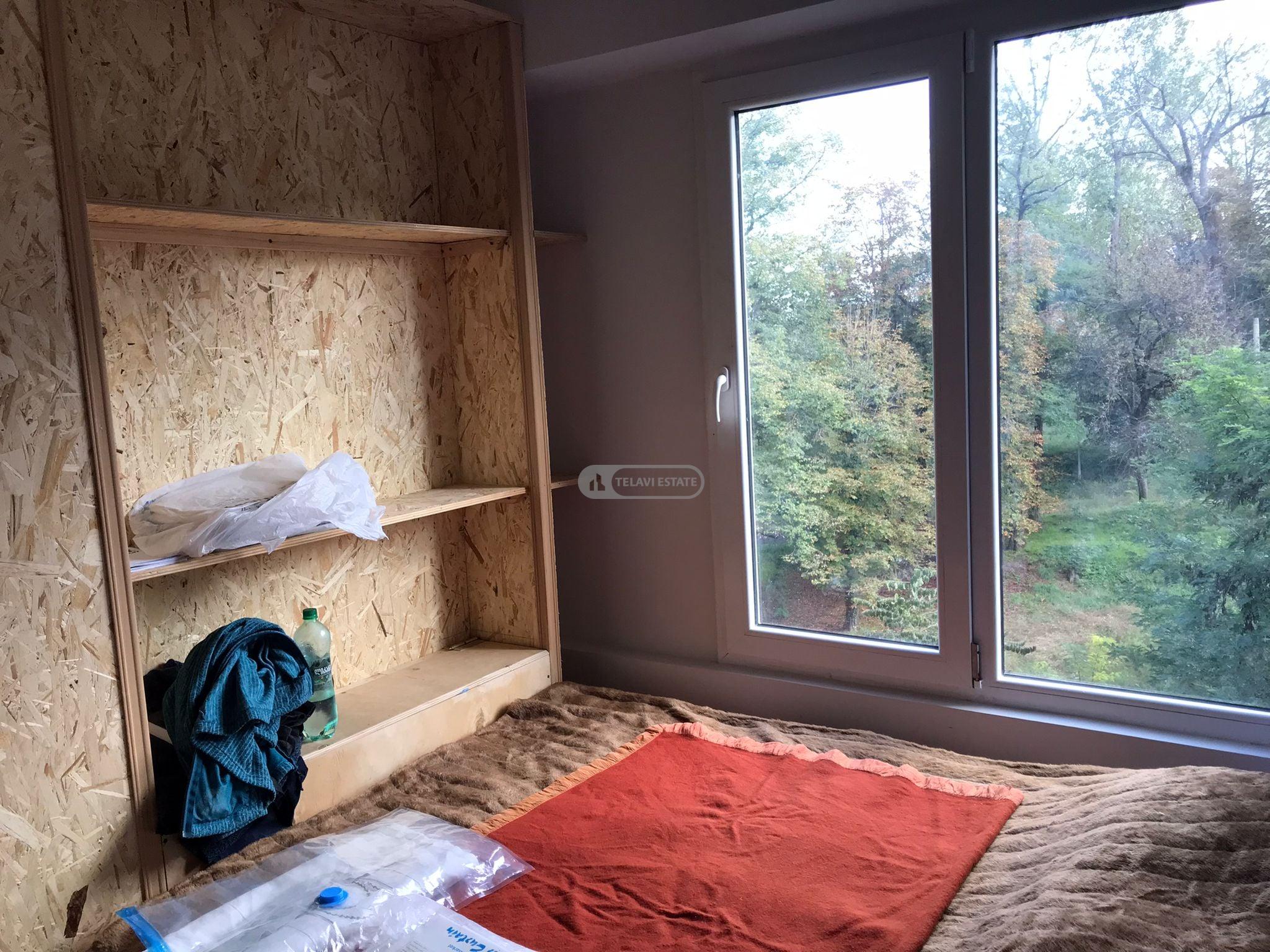 ქირავდება ოთახნახევრიანი ბინა თელავში