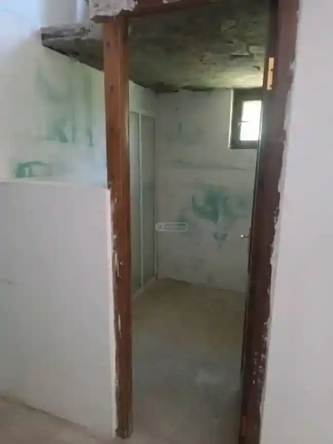 Raised-Ground-Floor House Near the Center of Telavi