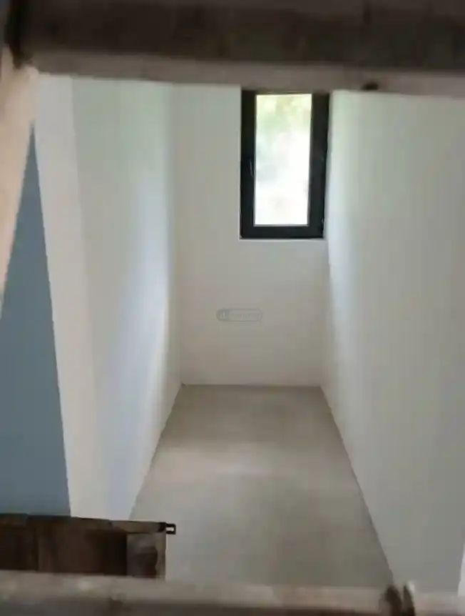Raised-Ground-Floor House Near the Center of Telavi