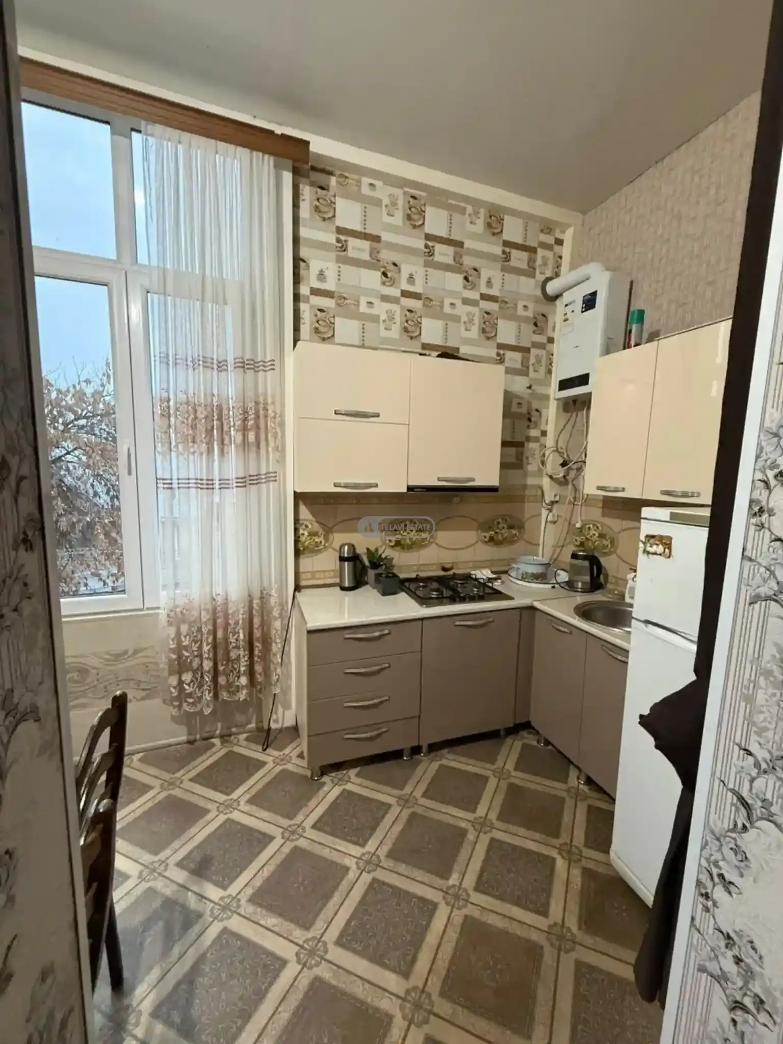 ქირავდება 2 ოთახიანი ბინა თელავში