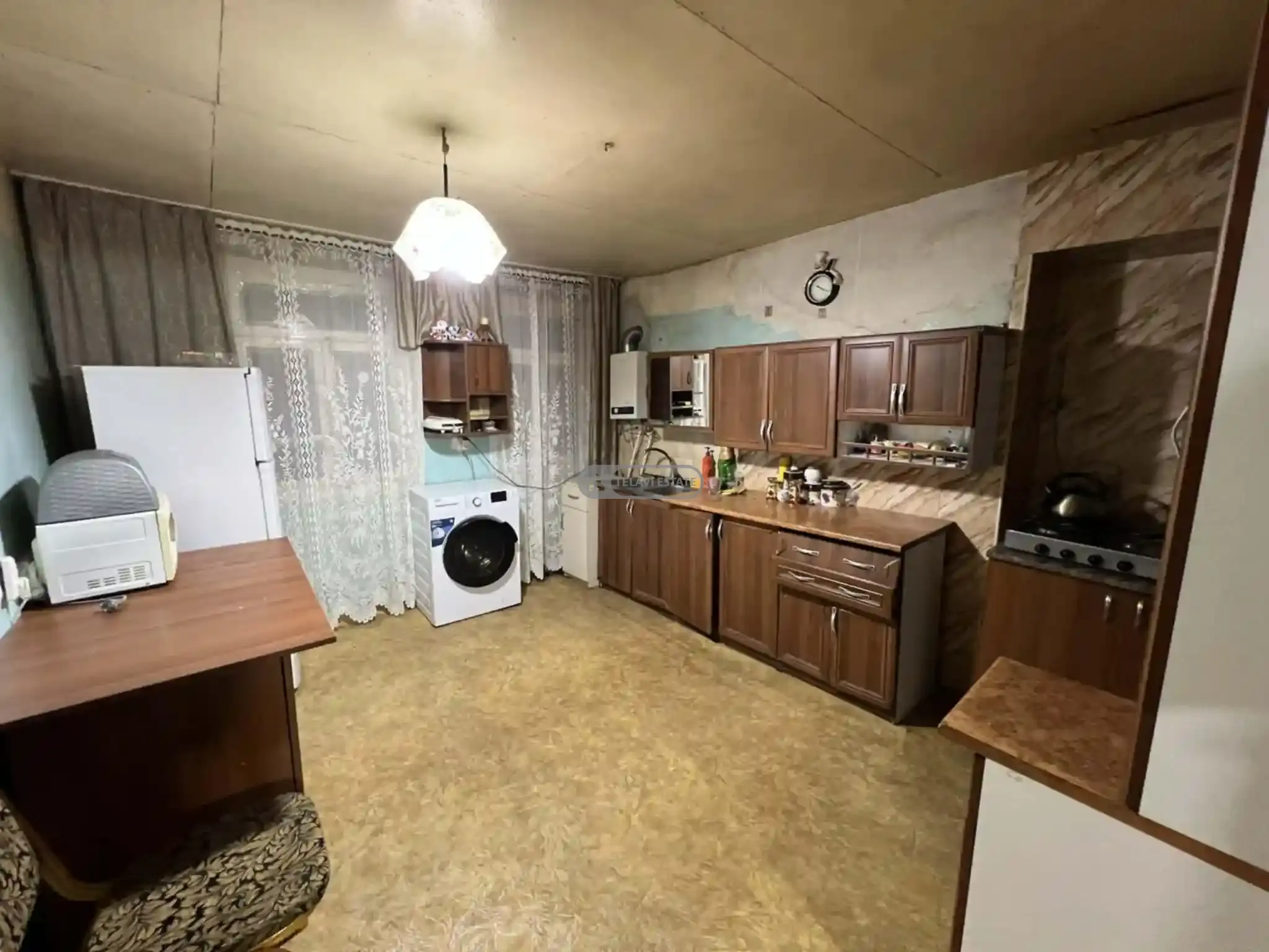 ქირავდება სახლი თელავში