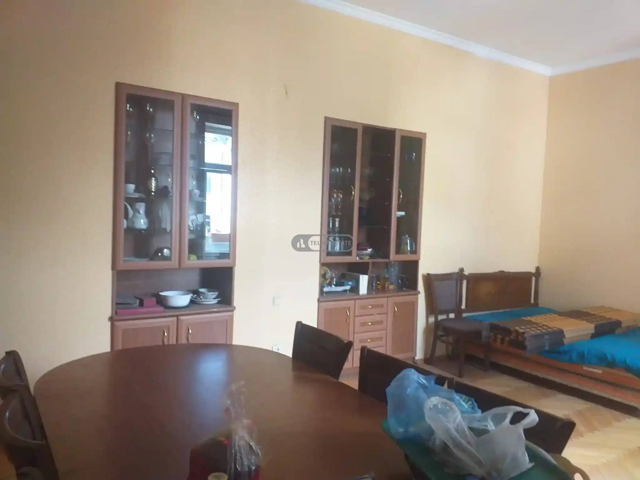 4 ოთახიანი ბინა თელავის ცენტრში