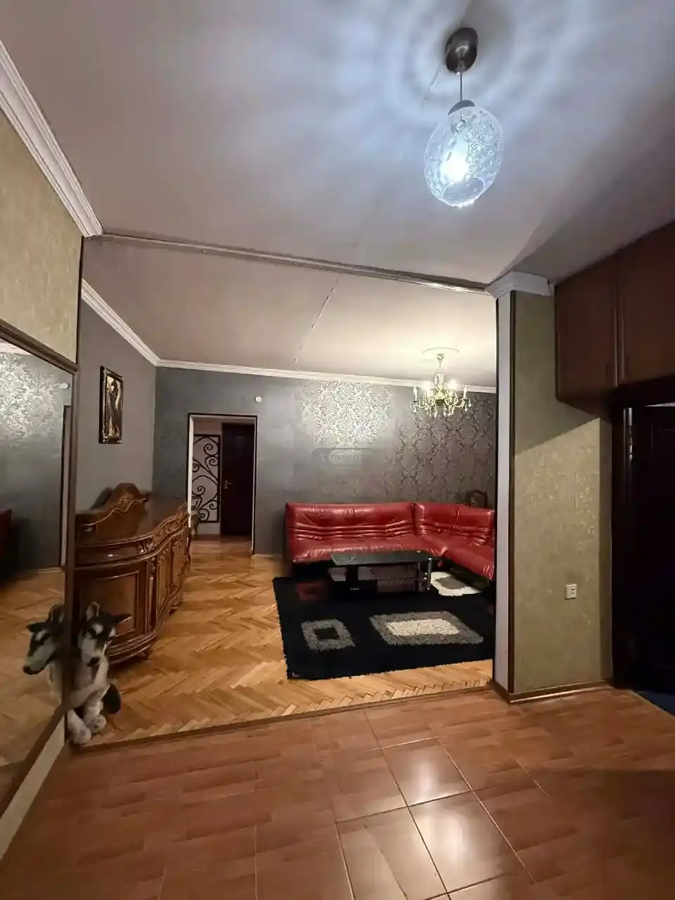 ქირავდება 5 ოთახიანი ბინა