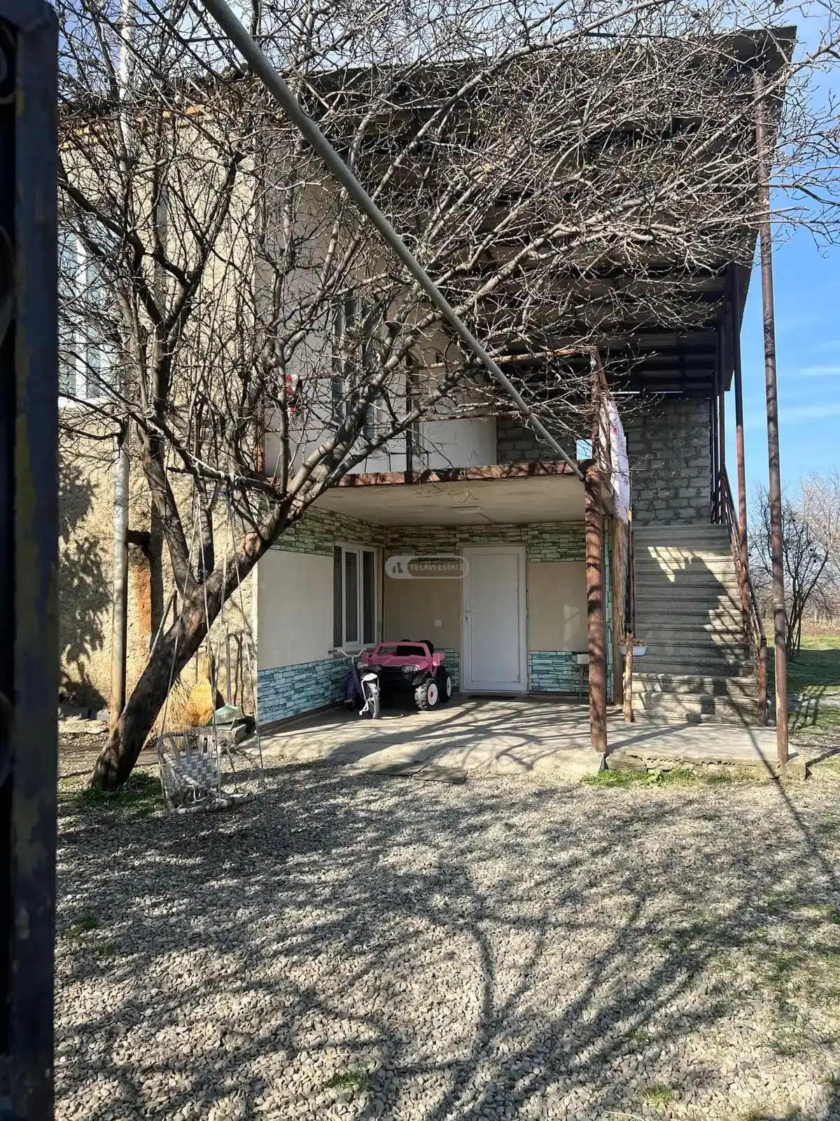 ორსართულიანი სახლი სოფელ რუისპირში