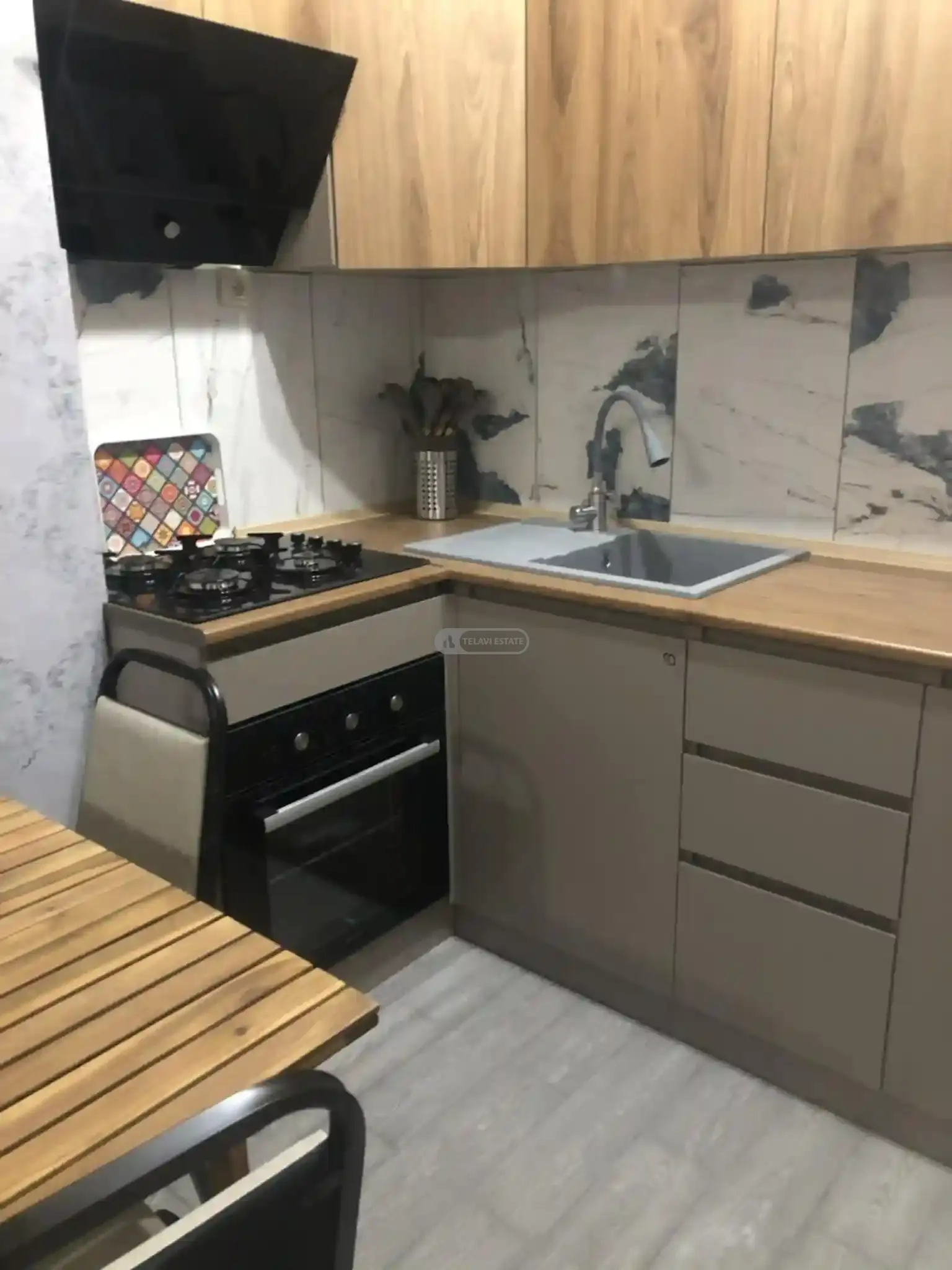 ქირავდება ბინა თელავში