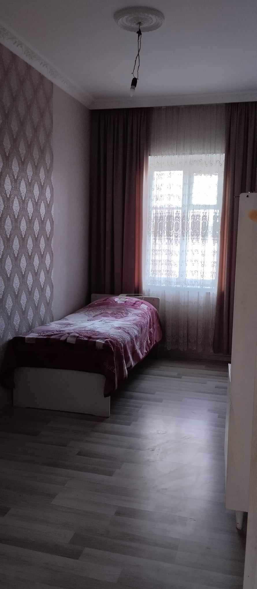 ქირავდება 2 ოთახიანი ბინა თელავში