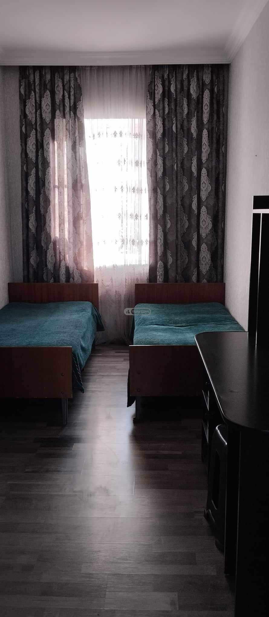 ქირავდება 2 ოთახიანი ბინა თელავში