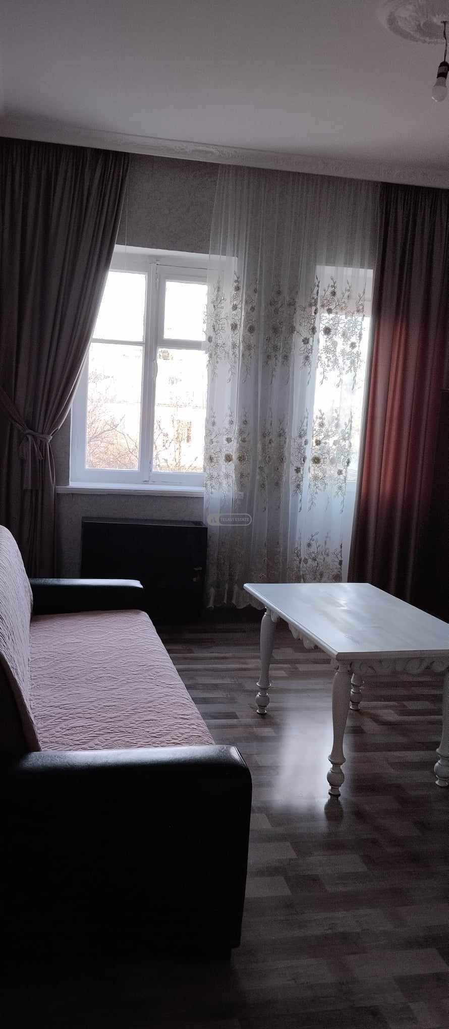 ქირავდება 2 ოთახიანი ბინა თელავში