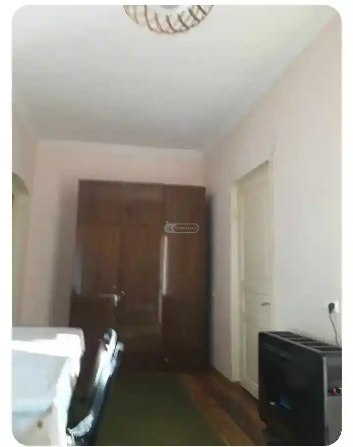 ქირავდება სახლი თელავში