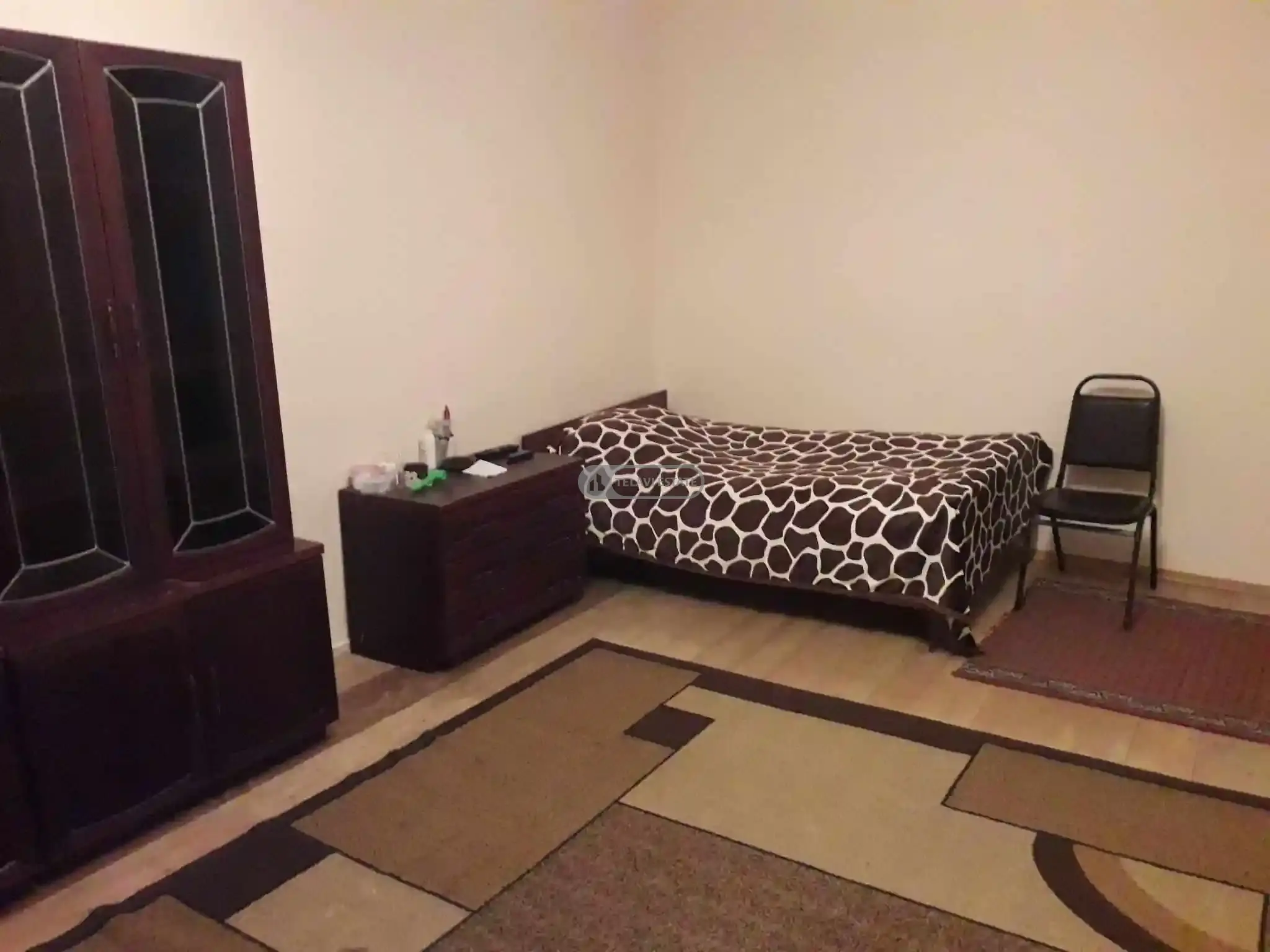 ქირავდება სახლი თელავში