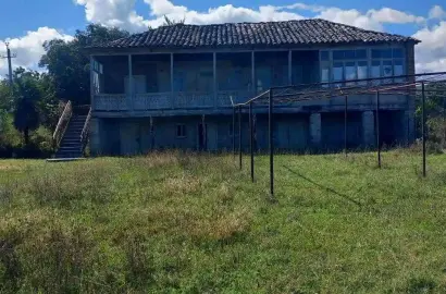 სახლი ხორხელში