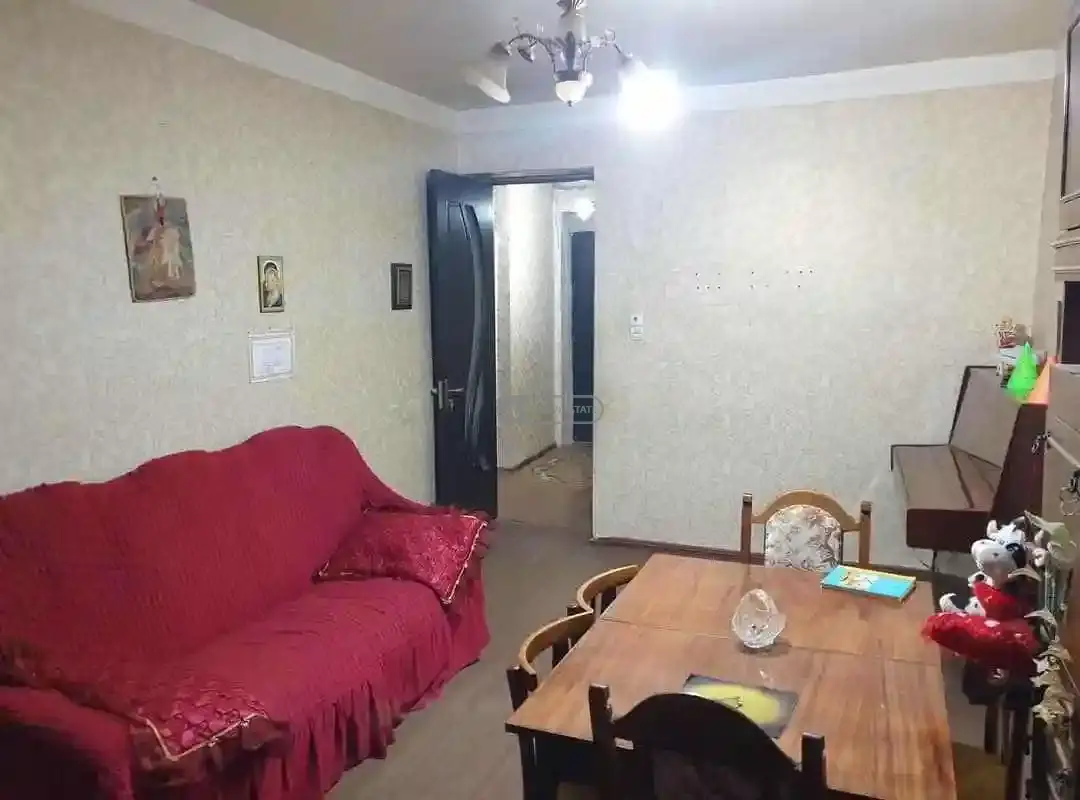 3 ოთახიანი ბინა თელავში