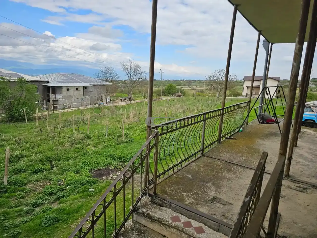 ორსართულიანი სახლი იყალთოში