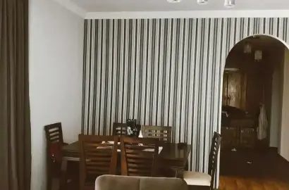 2 ოთახიანი ბინა ლოჯით თელავში