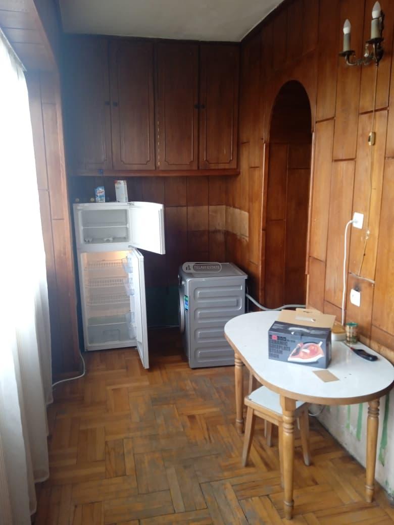 ქირავდება 2 ოთახიანი ბინა ლოჯით თელავში